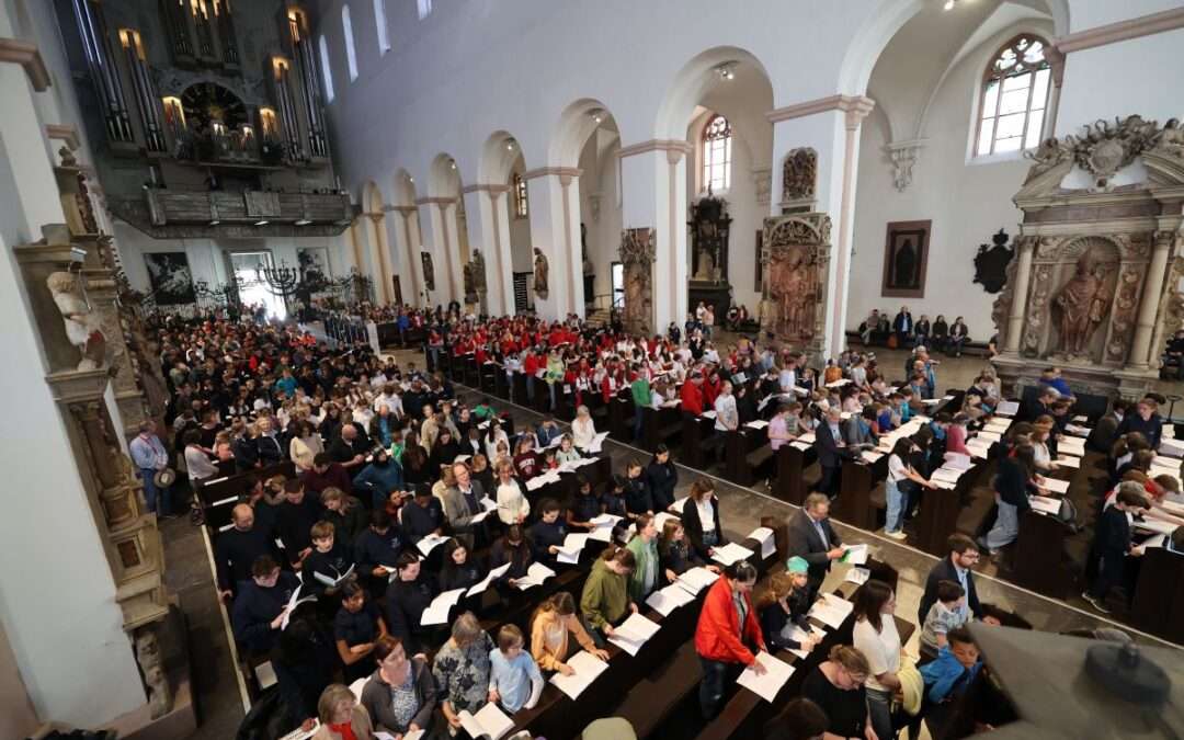 Diözesaner Chortag in Würzburg mit 500 Kindern und Jugendlichen